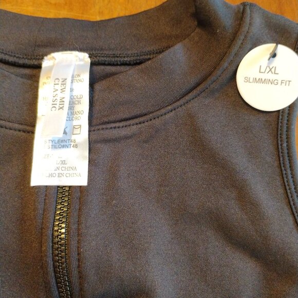 Black Zip Front Crop Top Tank – Slimming Fit, Size L/XL, NWT - Picture 6 of 7